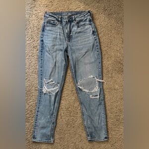 American Eagle Outfitters Strigid Ripped Mom Jean